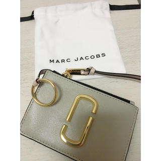 マークジェイコブス(MARC JACOBS)のMARC JACOBS 新品 パスケース(パスケース/IDカードホルダー)