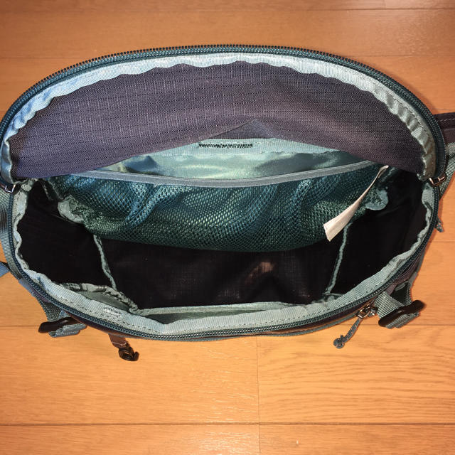 patagonia(パタゴニア)のpatagonia Black Hole Waist Pack 2L  スポーツ/アウトドアのスポーツ/アウトドア その他(その他)の商品写真