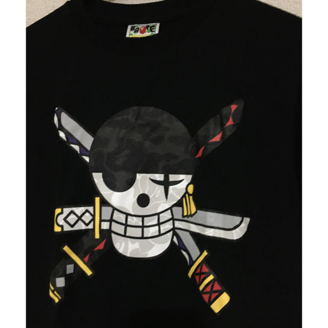 A BATHING APE(アベイシングエイプ)のエイプ×ワンピース　ゾロのコラボTシャツ メンズのトップス(Tシャツ/カットソー(半袖/袖なし))の商品写真