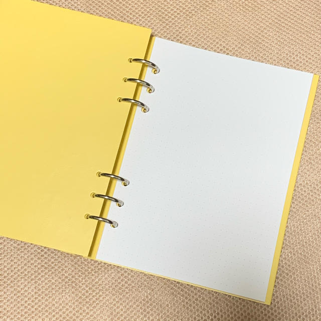 Filofax(ファイロファックス)のファイロファックス　クリップブック　レモン　新品同様 インテリア/住まい/日用品の文房具(ファイル/バインダー)の商品写真