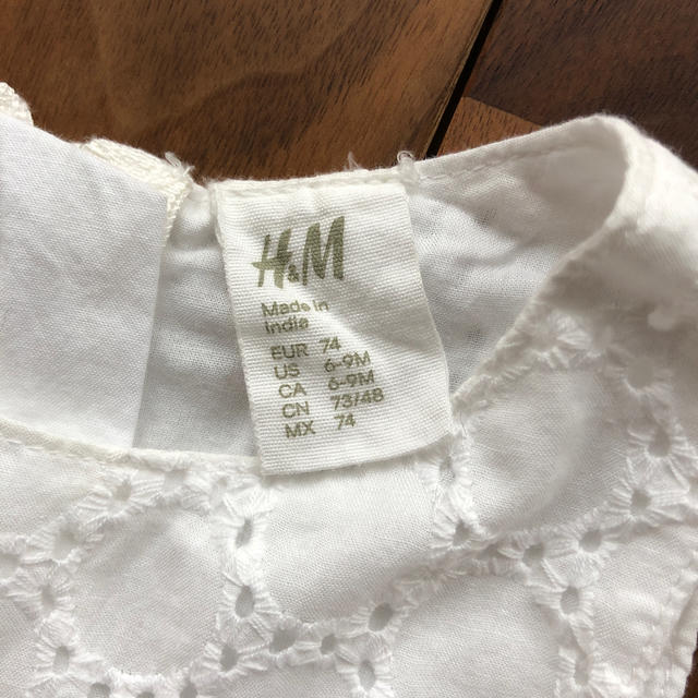 H&M(エイチアンドエム)のワンピース　h&m 6-9m キッズ/ベビー/マタニティのベビー服(~85cm)(ワンピース)の商品写真