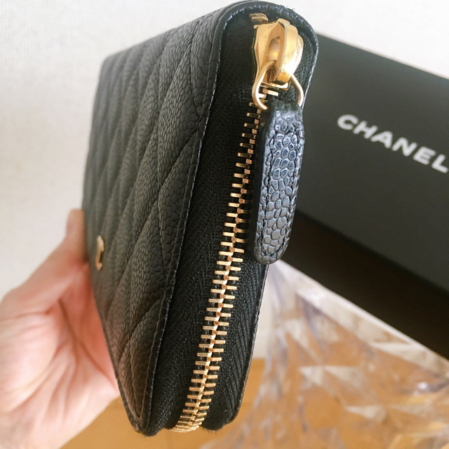 CHANEL(シャネル)のPECO様　シャネル マトラッセ キャビアスキン 長財布 レディースのファッション小物(財布)の商品写真