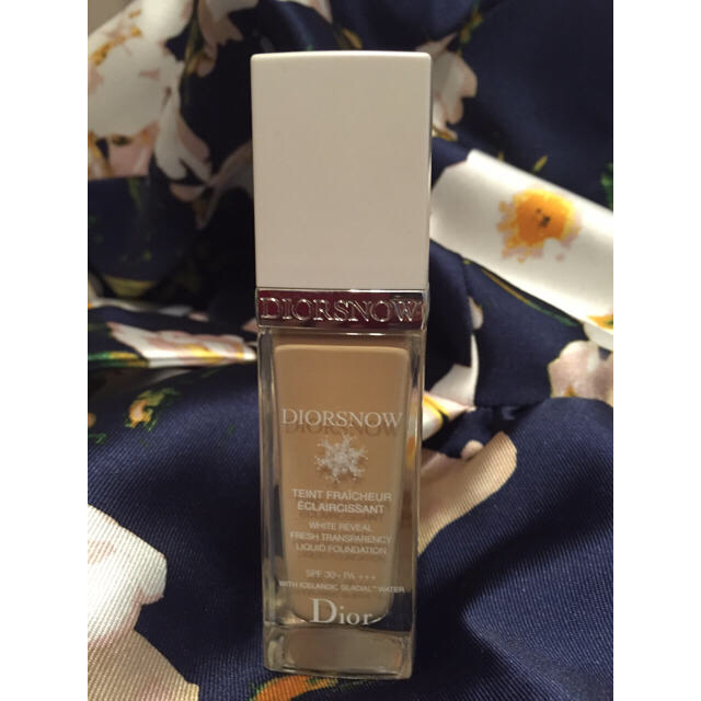 Dior(ディオール)のDior SNOW リキッドファンデ  コスメ/美容のベースメイク/化粧品(ファンデーション)の商品写真