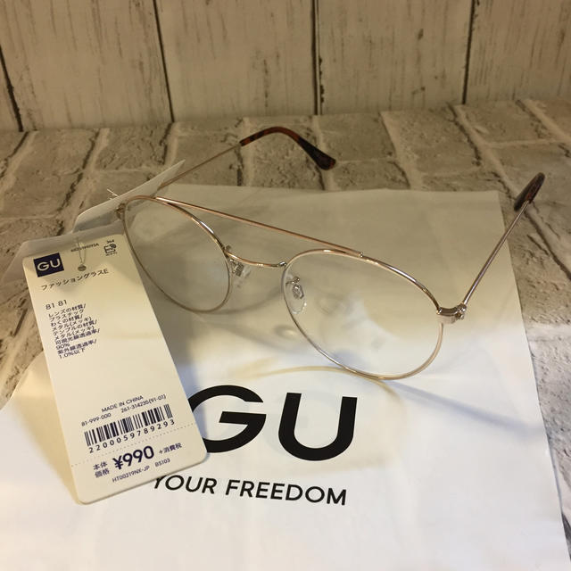 GU(ジーユー)の【新品】GU ファッショングラスE レディースのファッション小物(サングラス/メガネ)の商品写真