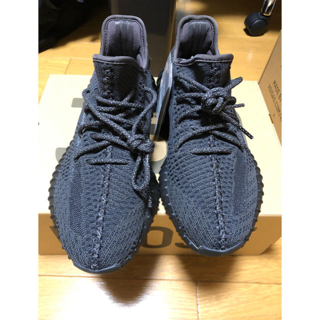 adidas(アディダス)のyeezyboost350v2 正規品 メンズの靴/シューズ(スニーカー)の商品写真