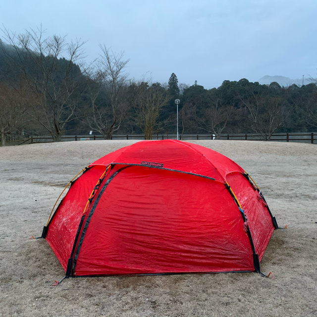 HILLEBERG(ヒルバーグ)のHILLEBERG ALLAK  ヒルバーグ　アラック　レッド スポーツ/アウトドアのアウトドア(テント/タープ)の商品写真