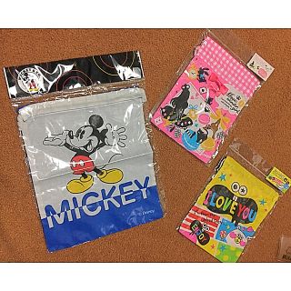 ディズニー(Disney)のミッキーマウス　袋&ミニ巾着　2セット(ランチボックス巾着)