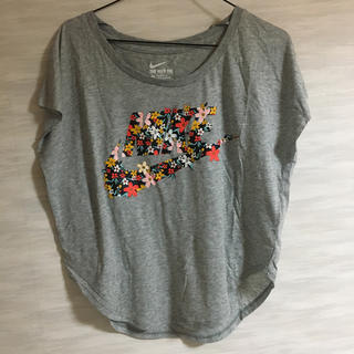 ナイキ Tシャツ(レディース/半袖)（花柄）の通販 34点 | NIKEの 