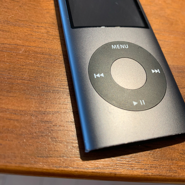 Apple(アップル)の美品　第4世代　iPod nano スマホ/家電/カメラのオーディオ機器(ポータブルプレーヤー)の商品写真