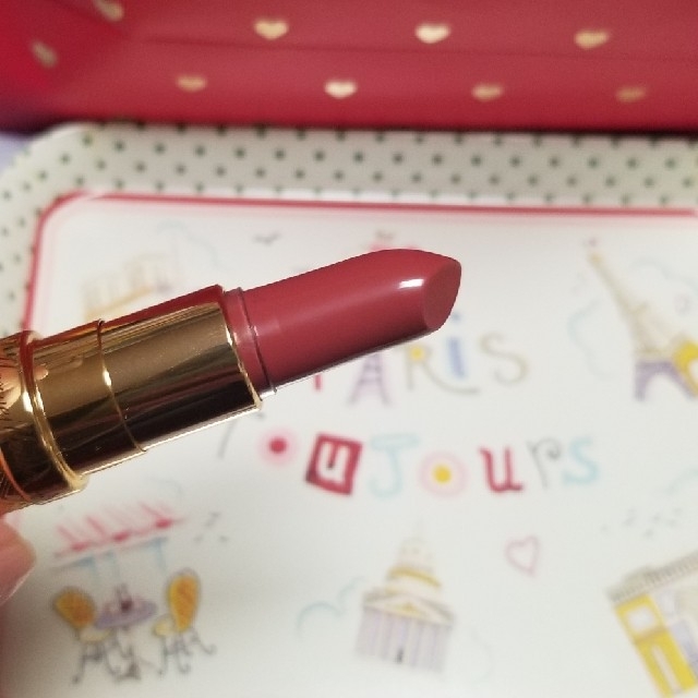 LADUREE(ラデュレ)のラデュレ  新品  ステックルージュ  口紅 コスメ/美容のベースメイク/化粧品(口紅)の商品写真