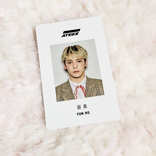 ATEEZ IDフォトカード ユノの通販 by Boo's shop｜ラクマ