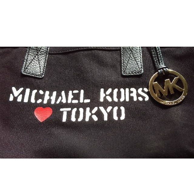 Michael Kors(マイケルコース)の美品  MICHAEL KORS  キャンバストート  ブラック  Sサイズ レディースのバッグ(トートバッグ)の商品写真