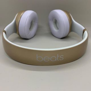 ビーツバイドクタードレ(Beats by Dr Dre)の大人気Beats solo2 Wirelessゴールド、比較的綺麗です♪(ヘッドフォン/イヤフォン)