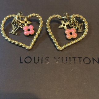 ルイヴィトン(LOUIS VUITTON)の【極美品】ルイヴィトン パンダンティフ  スウィートモノグラム インマイハート (ピアス)