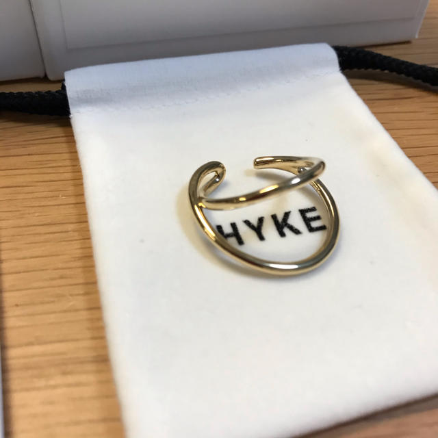 HYKE(ハイク)のHYKE ハイク　ダブル　イヤーカフ　ゴールド　 レディースのアクセサリー(イヤーカフ)の商品写真