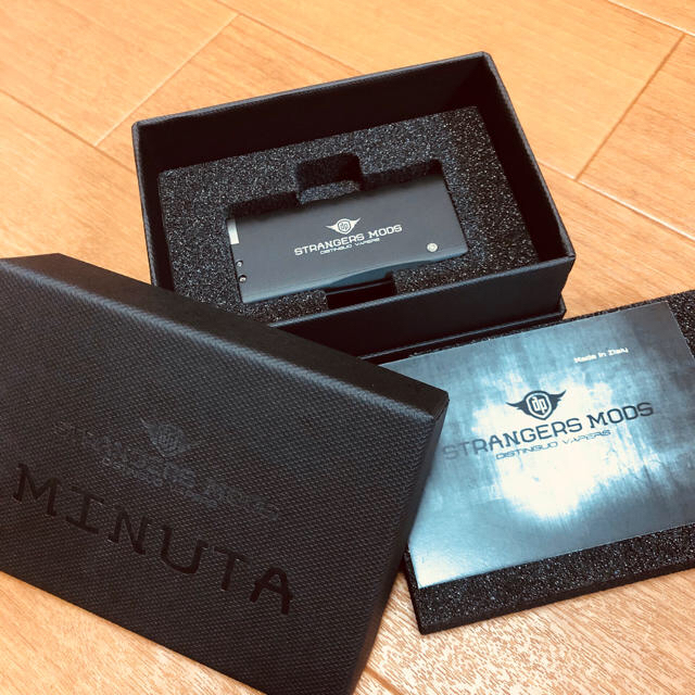 MINUTA 18650 国内初の直営店 24480円 alala.ci-メルカリは誰でも安 ...
