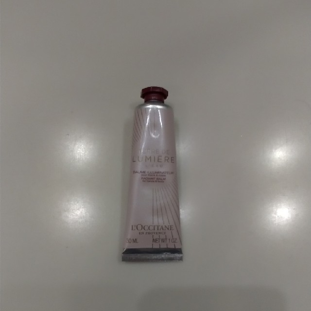 最新入荷 ロクシタン テールドルミエールハンドクリーム sipp.dilmil