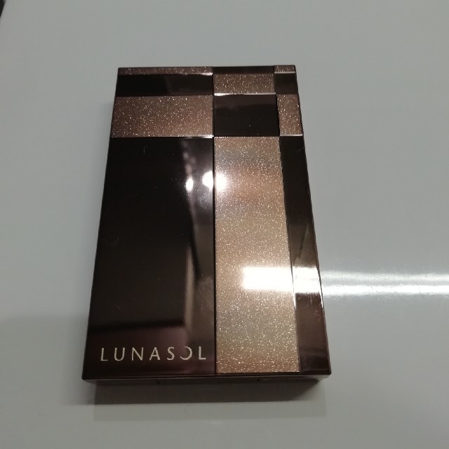 LUNASOL(ルナソル)のLUNASOL　ルナソルカラーグリップコンパクト コスメ/美容のベースメイク/化粧品(口紅)の商品写真