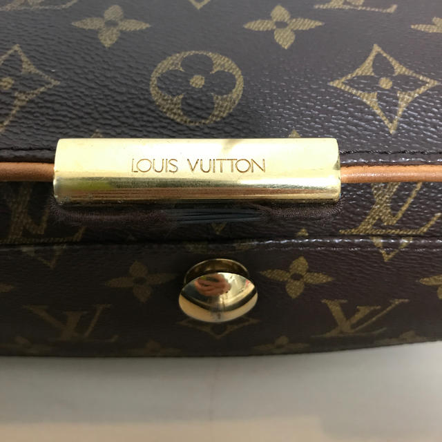 LOUIS VUITTON(ルイヴィトン)のLouis Vuitton モノグラム ショルダー A4サイズ メンズのバッグ(ショルダーバッグ)の商品写真