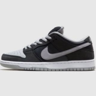 ナイキ(NIKE)のNike SB Dunk Low Pro

(スニーカー)