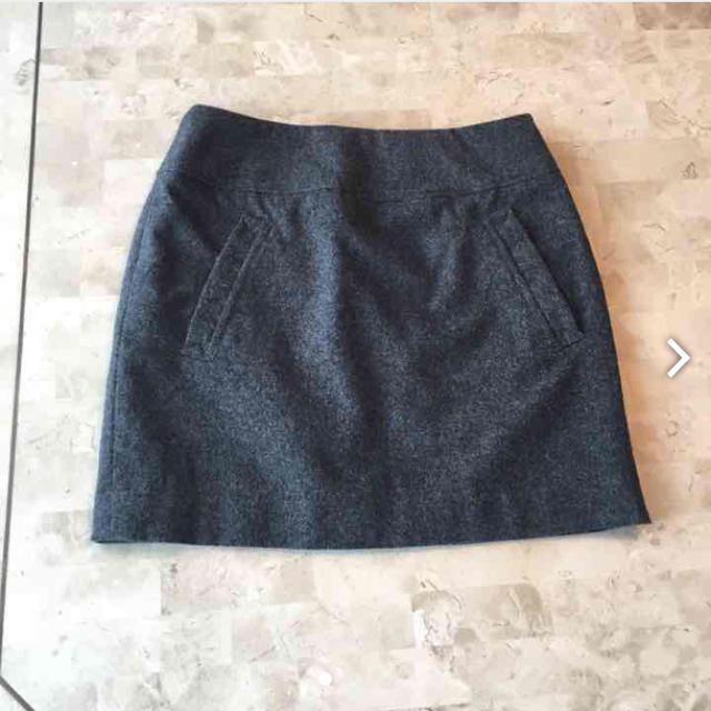 H&M(エイチアンドエム)のグレー タイト スカート♡ レディースのスカート(ミニスカート)の商品写真