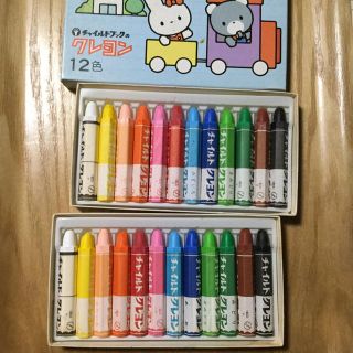 【マーブルさま専用】クレヨン『12色』　2箱(クレヨン/パステル)