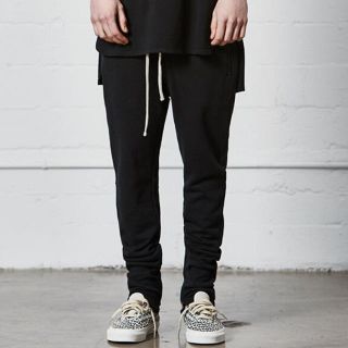 フィアオブゴッド(FEAR OF GOD)の【Mサイズ】Essentials Drawstring Pants Black(その他)