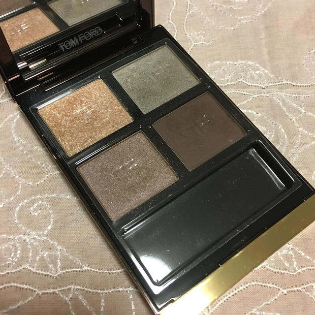 TOM FORD(トムフォード)のトムフォード　ビューティ　アイシャドウ コスメ/美容のベースメイク/化粧品(アイシャドウ)の商品写真