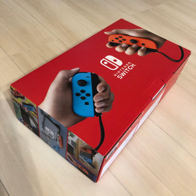 Nintendo Switch(ニンテンドースイッチ)の任天堂　スイッチ　ネオン エンタメ/ホビーのゲームソフト/ゲーム機本体(家庭用ゲーム機本体)の商品写真