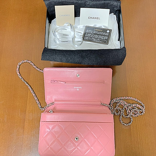 ラウンド  CHANEL - 可愛いピンク全体的に美品  CHANEL 財布