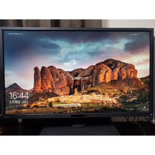 ほぼ新品 BenQ 32インチ 4K IPS デザイナー向け PD3200U(ディスプレイ)