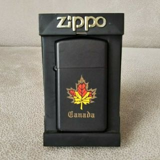 ジッポー(ZIPPO)のジッポ canada メープルリーフ柄(タバコグッズ)