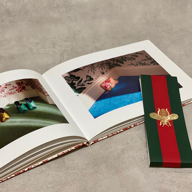 Gucci(グッチ)の非売品★ GUCCI 2015 カタログ エンタメ/ホビーの雑誌(ファッション)の商品写真