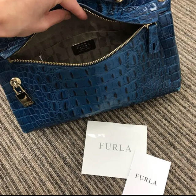 レア品 FURLA クロコ型押し 2WAY PIPER mini