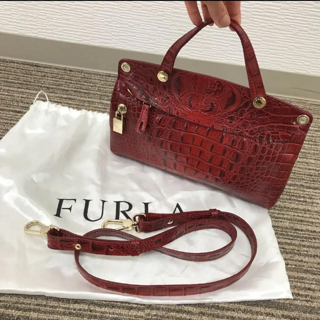 レア品　FURLA クロコ型押し　2WAY PIPER mini