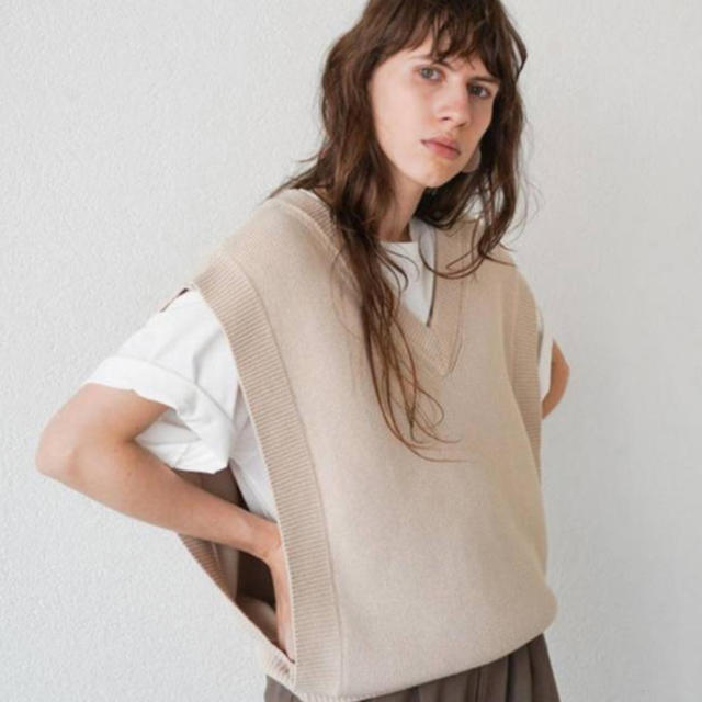 STUDIOUS(ステュディオス)の新品　CLANE W FACE KNIT VEST  レディースのトップス(ベスト/ジレ)の商品写真