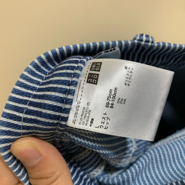 UNIQLO(ユニクロ)のユニクロ パンツ ボーダー レディースのパンツ(スキニーパンツ)の商品写真