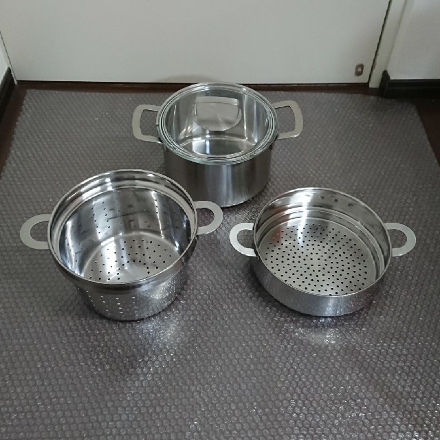 IKEA(イケア)の【中古】IKEA  蒸し器・パスタインサート 鍋セット インテリア/住まい/日用品のキッチン/食器(鍋/フライパン)の商品写真