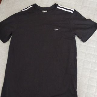 ナイキ(NIKE)のナイキTシャツ👕Lサイズ(Tシャツ/カットソー(半袖/袖なし))