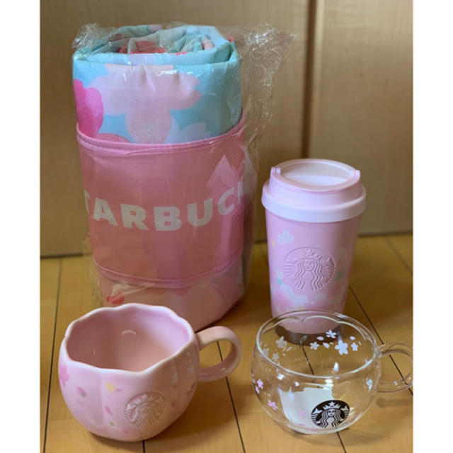 スターバックス SAKURA ピクニックマット マグサクラシェイプ 新品