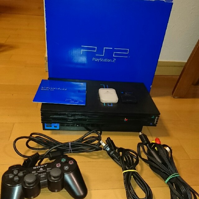 PlayStation2(プレイステーション2)のPS2 プレステ2 エンタメ/ホビーのゲームソフト/ゲーム機本体(家庭用ゲーム機本体)の商品写真