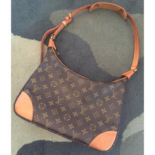 ルイヴィトン(LOUIS VUITTON)のLOUIS VUITTON りず様(ショルダーバッグ)