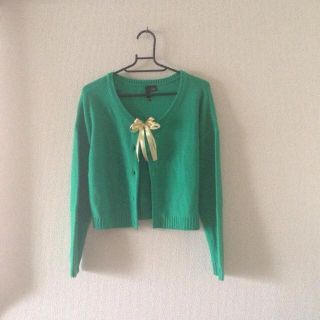 エイチアンドエム(H&M)のH&M グリーンカーデ(カーディガン)