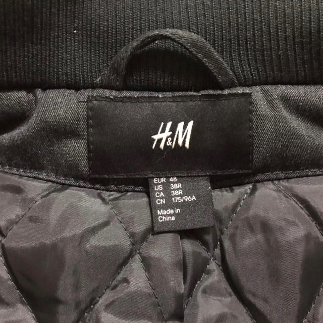 H&M(エイチアンドエム)のH&M アウター メンズのジャケット/アウター(ダウンジャケット)の商品写真