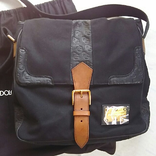 DG DOLCE&GABBANA ドルガバ ショルダー バッグ 金 ゴールドP 一流の