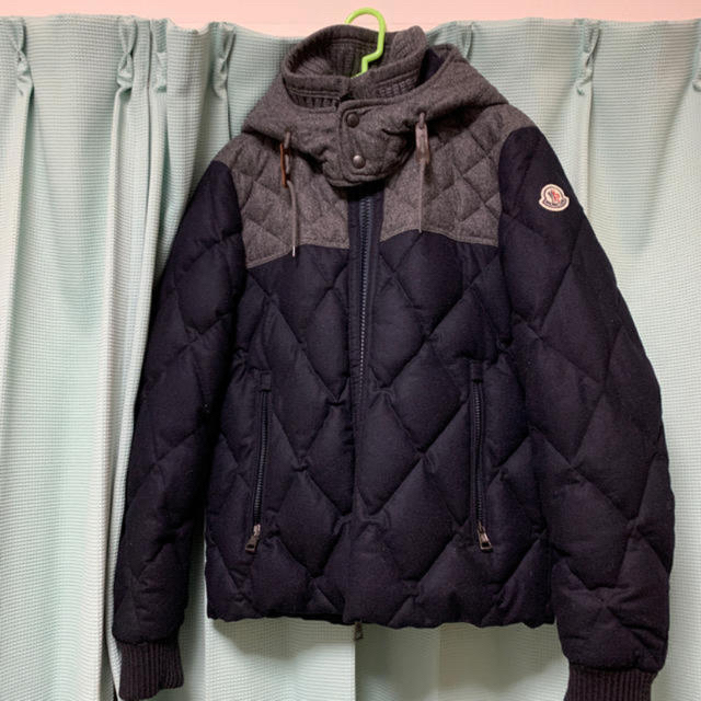 最終値下げ中！！MONCLER メンズ　アウター　美品　4枚めの写真に正規品