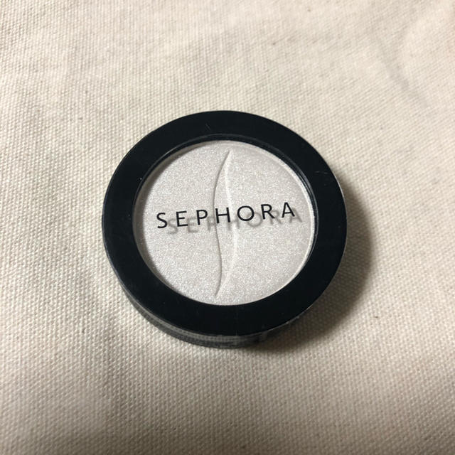 Sephora(セフォラ)のセフォラ　アイシャドウ　パールホワイト コスメ/美容のベースメイク/化粧品(アイシャドウ)の商品写真