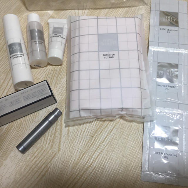 SHISEIDO (資生堂)(シセイドウ)の【新品・未使用】THE GINZAザギンザの化粧品サンプル 最高級 コスメ/美容のキット/セット(サンプル/トライアルキット)の商品写真