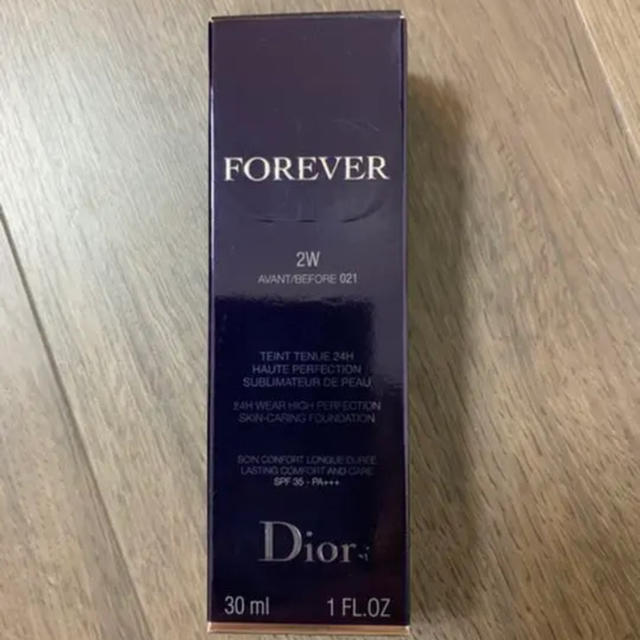 ディオール　スキン フォーエヴァー フルイド マット 2W Dior ファンデ