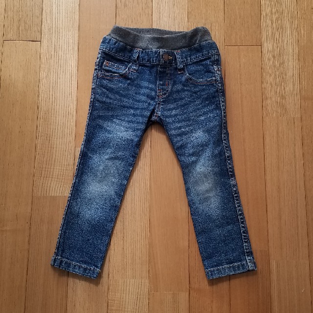 西松屋(ニシマツヤ)のキッズ　デニムパンツ キッズ/ベビー/マタニティのキッズ服男の子用(90cm~)(パンツ/スパッツ)の商品写真